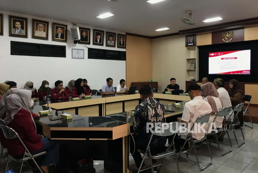 Program Studi Ilmu Pemerintahan (IP) Universitas Muhammadiyah Malang (UMM) meluncurkan dua Center of Excellence (CoE) khusus Kelas Analis Pemerintahan Politik dan Kelas Pemerintahan Desa