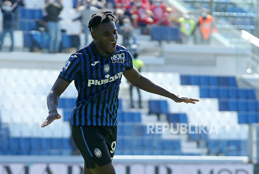 Striker Atalanta, Duvan Zapata. 