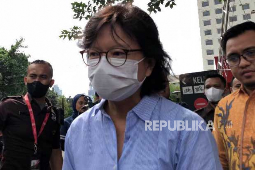 Grace Dewi Riady atau yang lebih dikenal dengan nama Grace Tahir usai diperiksa KPK sebagai saksi terkait kasus dugaan gratifikasi yang menjerat eks pejabat Ditjen Pajak Kemenkeu, Rafael Alun Trisambodo di Gedung Merah Putih KPK, Jakarta, Kamis (11/5/2023).