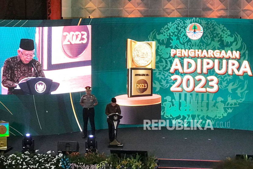 Wakil Presiden K.H. Maruf Amin, pada Penganugerahan Penghargaan Adipura Periode Tahun 2023, di Kementerian Lingkungan Hidup dan Kehutanan (KLHK), Jakarta, Selasa (5/3/2024)