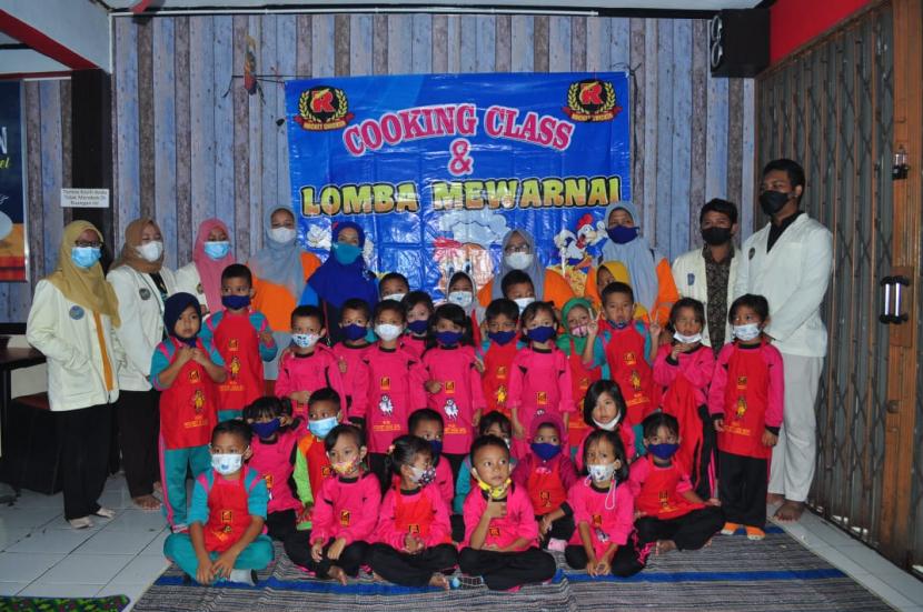 Pembelajaran Karakter Anak dengan Metode Pembelajaran Out Class