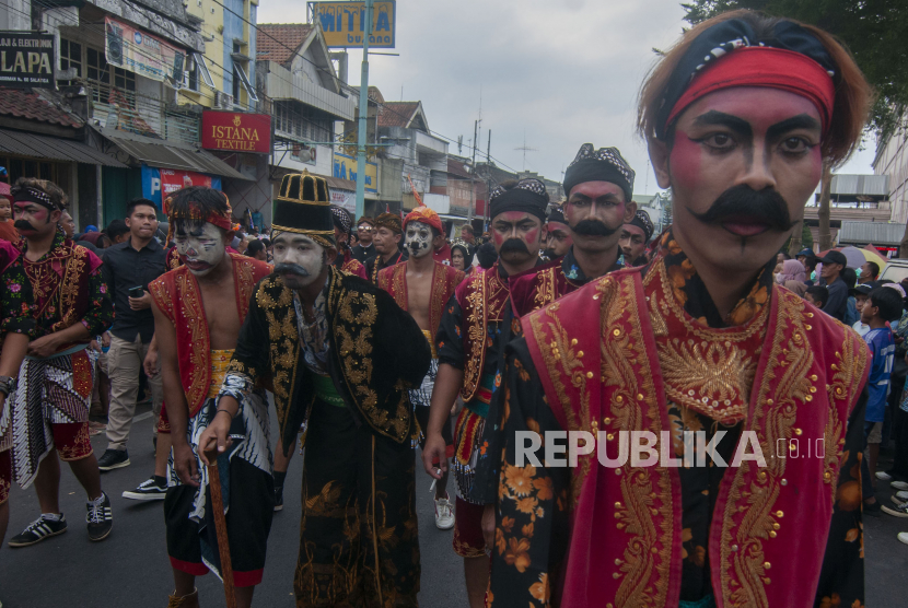 Kirab Budaya Hari Jadi Ke 1273 Kota Salatiga Republika Online