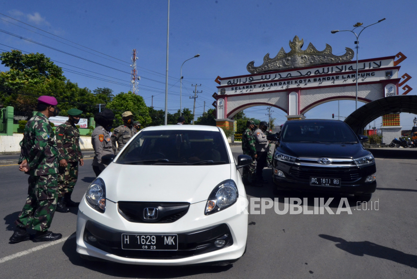 Wali Kota Bandar Lampung Eva Dwiana meminta Satuan Tugas Covid-19 memperketat pengawasan atas arus kendaraan di pintu masuk ke kota itu (ilustrasi).