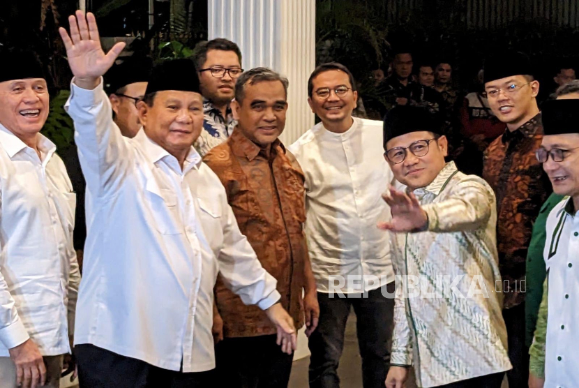 Ketua Umum Partai Gerindra, Prabowo Subianto menerima silaturahim dari Ketua Umum Partai Kebangkitan Bangsa (PKB), Abdul Muhaimin Iskandar di kediamannya, Jakarta, Jumat (28/4).