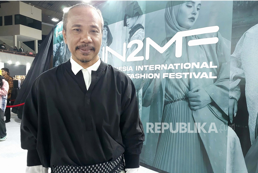 Ketua Nasional Indonesian Fashion Chamber (IFC), Ali Charisma, mendukung modest fashion yang sustainable di IN2MF. 