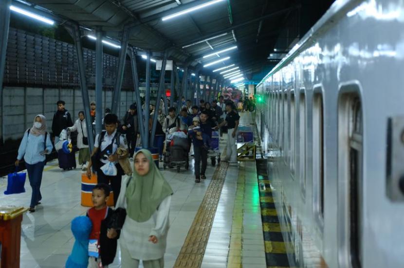 Jumlah Penumpang KAI Palembang Naik 46.204 Hingga September 2025
