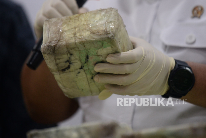 Barang bukti narkotika jenis sabu (Ilustrasi). Pengiriman sabu dari Aceh Timur ke Jakarta digagalkan aparat Polda Sumatra Utara.