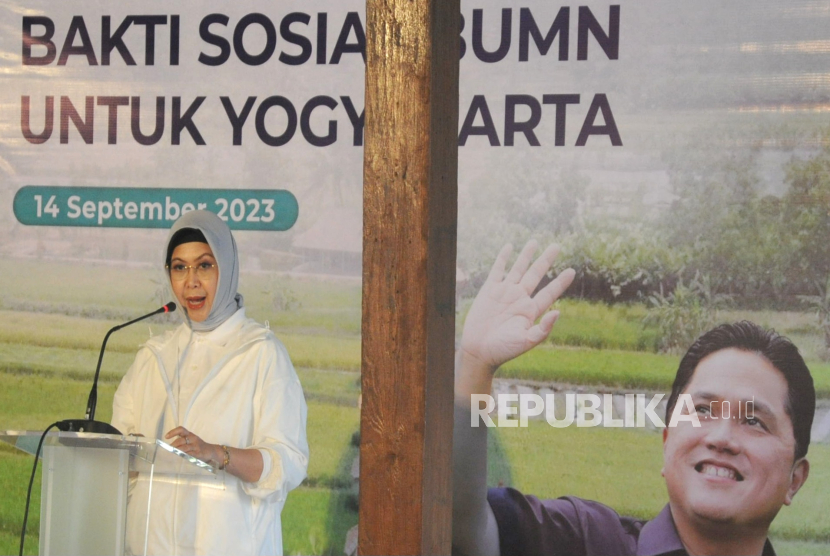 Direktur Compliance dan Human Capital BSI Tribuana Tunggadewi atau biasa dipanggil Dewi, mengatakan sinergi ini merupakan wujud komitmen BSI untuk mendorong kemajuan ekonomi Indonesia. 