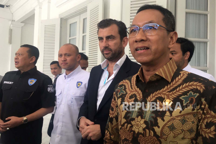 Penjabat (Pj) Gubernur DKI Jakarta Heru Budi Hartono (paling kanan).
