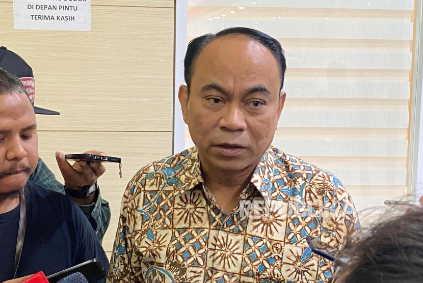 Menteri Komunikasi dan Informatika (Menkominfo) yang juga Ketua Umum Projo, Budi Arie Setiadi. Menkominfo mengaku sudah bertemu Bawaslu dan mengeklaim tidak ada kecurangan Pilpres.