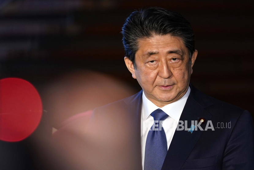 Selama menjabat, Shinzo Abe banyak memberikan perubahan. Salah satu hal yang dia lakukan adalah menjalin hubungan baik dengan Muslim Jepang.