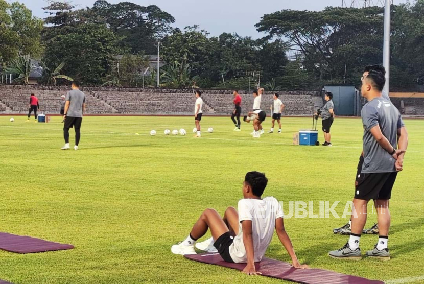 Komentar Arhan usai mengikuti latihan timnas U23 di Stadion Sriwedari Solo, Senin (4/9/2023). 