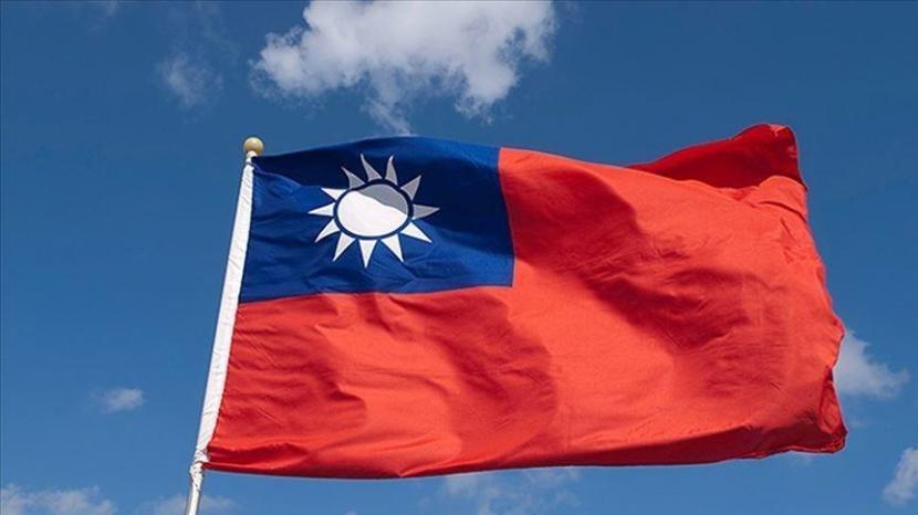 Panglima militer Taiwan telah terbang ke AS saat ketegangan dengan China berlangsung.