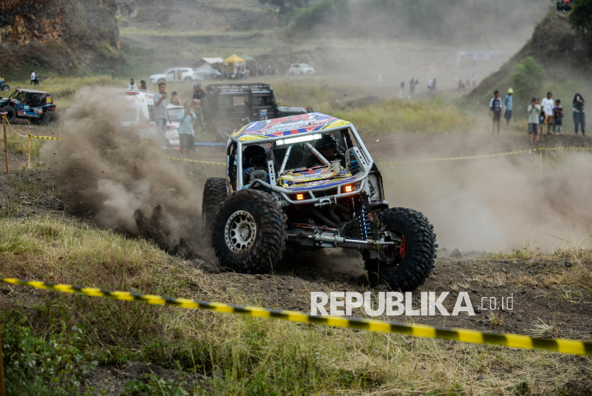 Lahan Bekas Tambang Galian C Disulap Jadi Arena Balap Offroad