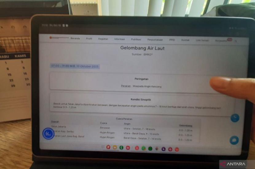 BPBD DKI Jakarta informasikan status pos pantai Angke Hulu Siaga 1.