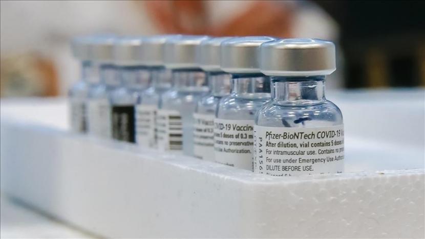 Turki akan mulai memberikan vaksin virus corona Pfizer-BioNTech kepada warganya dalam beberapa hari ke depan. 
