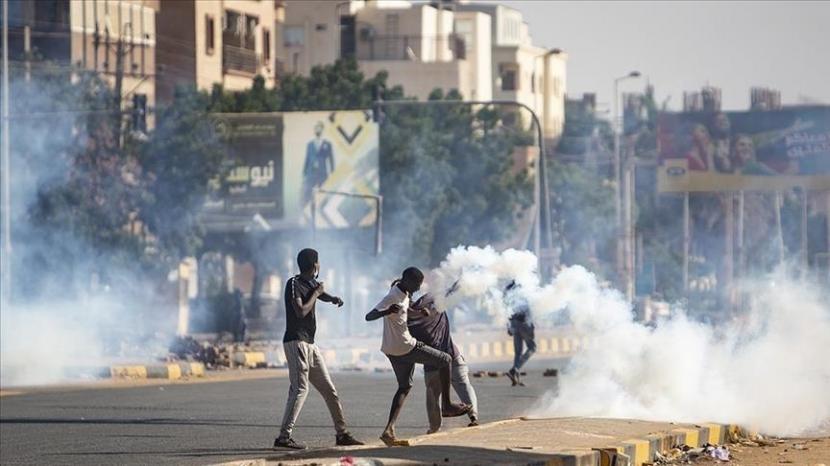 Kepala hak asasi manusia PBB mengutuk pembunuhan sejak kudeta Sudan meletus.