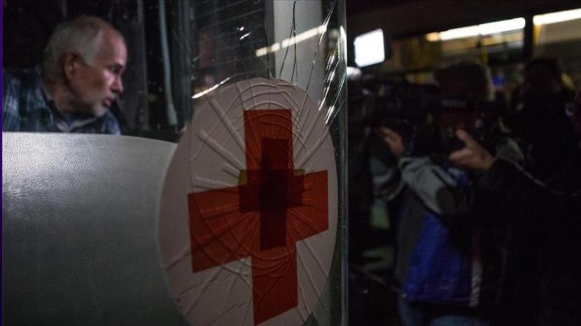ICRC berusaha mencapai Mariupol terdiri dari tiga kendaraan dan sembilan personel.