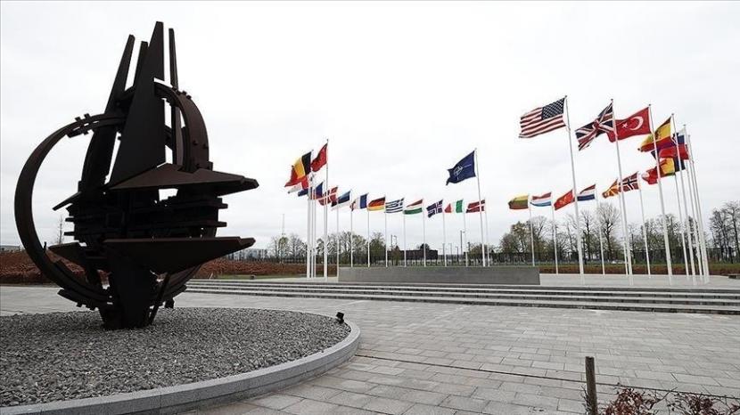 Para menteri luar negeri NATO membahas cara-cara untuk mendukung transformasi tentara Ukraina