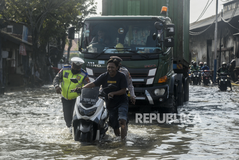 Banjir ROB Terjang Kota Manado. foto: Ilustrasi banjir rob
