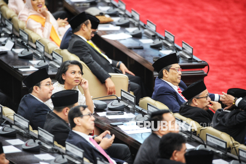 Suasana Sidang Paripurna Pembukaan Masa Persidangan I DPR Tahun Sidang 2025-2026 di Gedung Nusantara, Kompleks Parlemen, Jakarta, Jumat (15/8/2025). Dalam sidang tersebut Presiden Prabowo Subianto menyampaikan pidato kenegaraan dalam rangka Penyampaian Pengantar/Keterangan Pemerintah atas RUU tentang APBN Tahun Anggaran 2026 beserta Nota Keuangan.