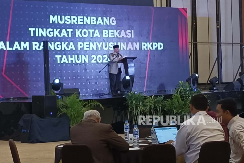 Ketua DPRD Kota Bekasi Saifuddaulah menghadiri Musyawarah Perencanaan Pembangunan (Musrenbang) Rencana Kerja Pemerintah Daerah (RKPD) Kota Bekasi Tahun 2024, Rabu (1/3/2023).