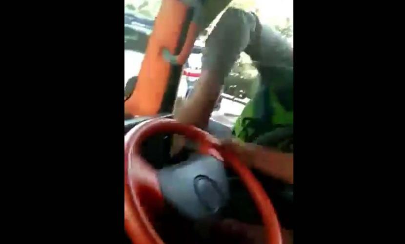 Viral Video Polisi di Jombang Pukul Sopir Truk, Begini Duduk Perkaranya