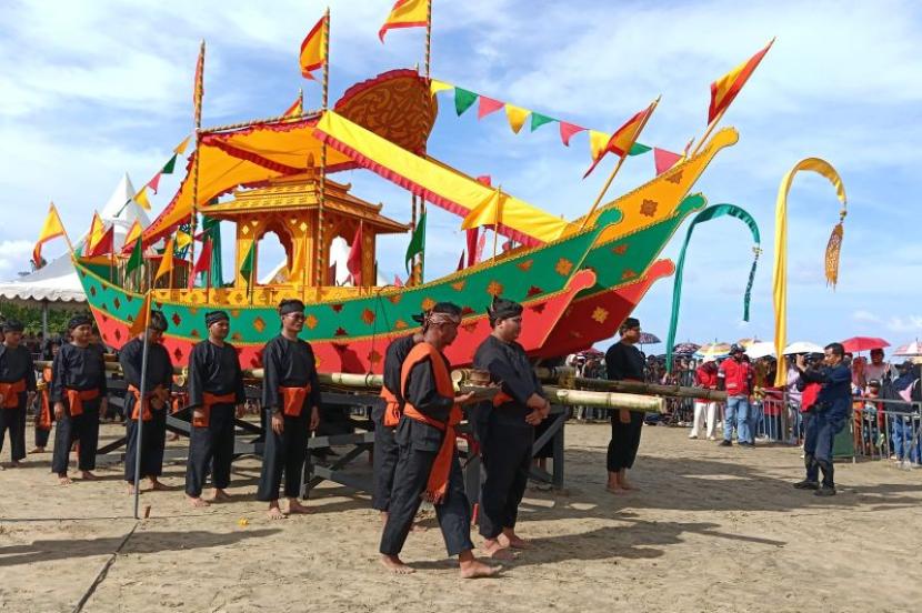 Festival Iraw Tengkayu XIV masuk 110 Event Nasional KEN 2025.