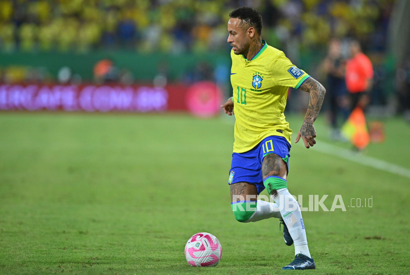 Bintang timnas Brasil dan klub Arab Saudi Al Hilal, Neymar Jr, yang kembali dibekap cedera. 