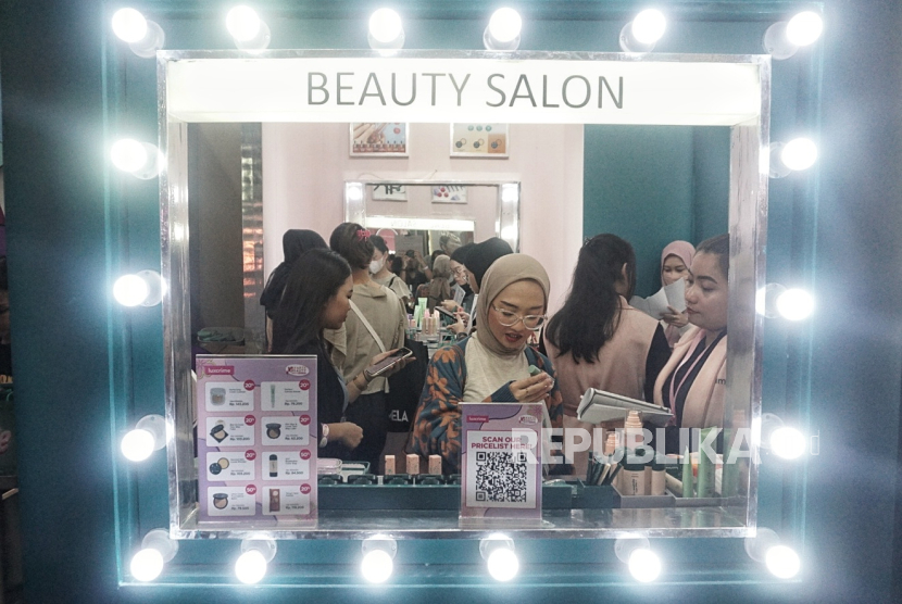 Bisnis produk kosmetik dan skincare semakin diminati oleh masyarakat Indonesia.