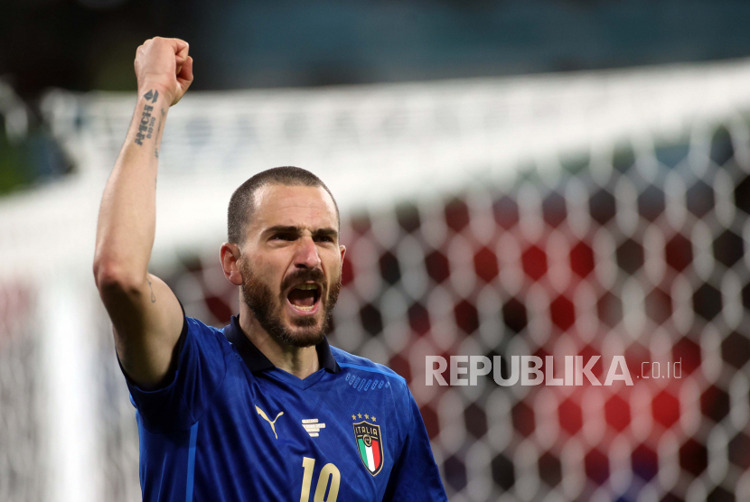 Leonardo Bonucci dari Italia bereaksi setelah semifinal UEFA EURO 2020 antara Italia dan Spanyol di London, Inggris, 06 Juli 2021.