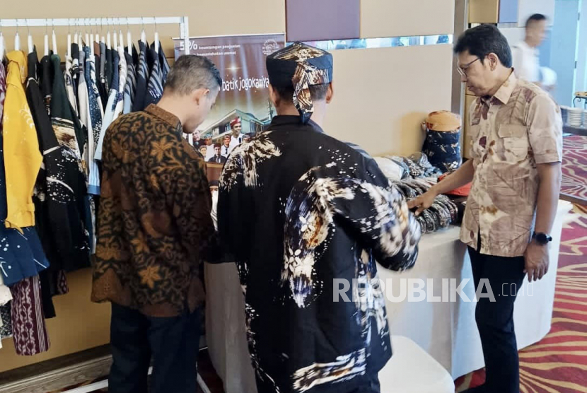 Penjabat Wali Kota Yogyakarta, Singgih Raharjo, saat membuka Direct Promotion Travel Dialog dan Table Top Pariwisata di Hotel Aston Makassar, Selasa (11/7/2023).