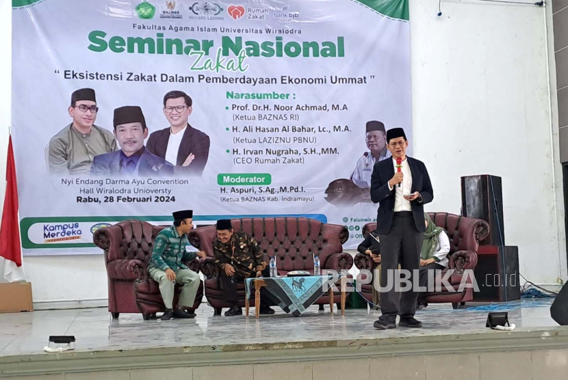 CEO Rumah Zakat, Irvan Nugraha, menjadi salah satu pembicara dalam Seminar Nasional Zakat, yang diadakan oleh FAI Universitas Wiralodra Indramayu, Rabu (28/2/2024). 