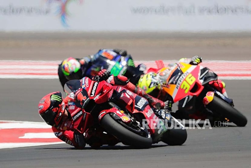 Pembalap MotoGP Italia Francesco Bagnia di Sirkuit Internasional Pertamina Mandalika di Pulau Lombok, Indonesia, 14 Oktober 2023. 