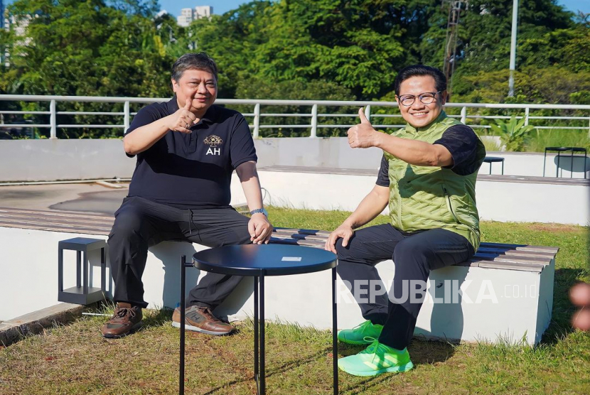 Ketua Umum Partai Golkar, Airlangga Hartarto menggelar pertemuan dengan Ketua Umum Partai Kebangkitan Bangsa (PKB), Abdul Muhaimin Iskandar di Kompleks Stadion Gelora Bung Karno, Jakarta, Jumat (10/2/2023).