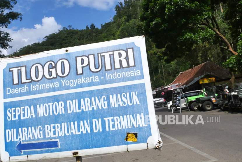 Jip wisata menunggu wisatawan di Tlogo Putri, Kaliurang, Sleman, Yogyakarta (ilustrasi)