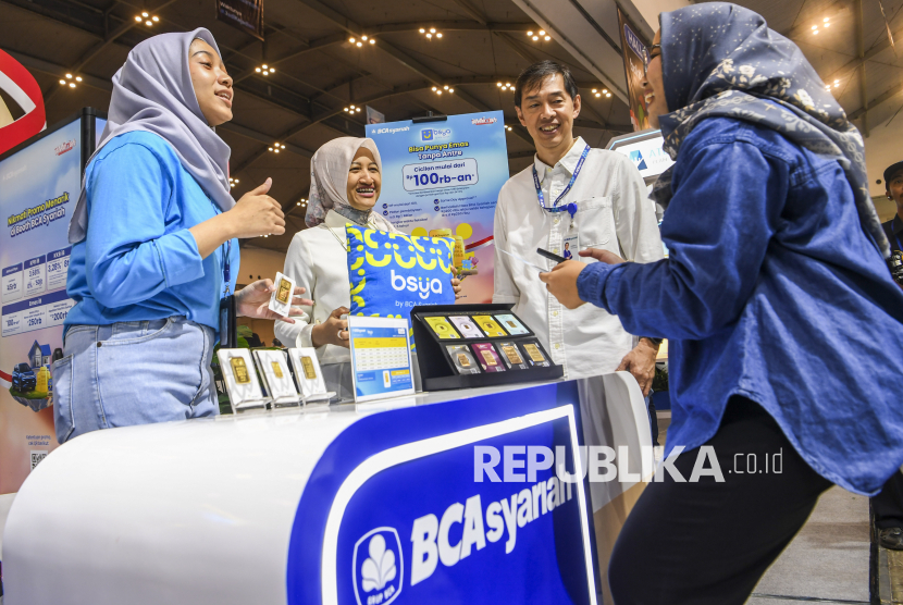 PT Bank BCA Syariah (BCA Syariah) mencatatkan angka pembiayaan untuk usaha mikro, kecil, menengah (UMKM) bergerak di angka sekitar 14 persen.