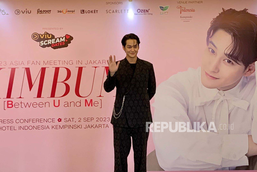 Aktor Korea Selatan Kim Bum dalam konferensi pers di Hotel Indonesia Kempinski, Jakarta, Sabtu (2/9/2023). 