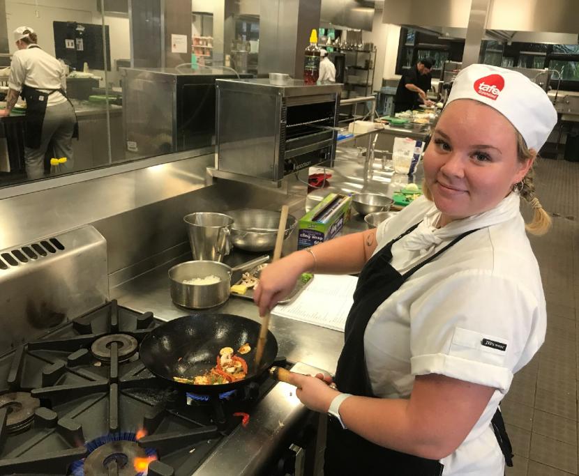 Lowongan Kerja: Queensland Butuh Ribuan Koki dan Pelayan Restoran