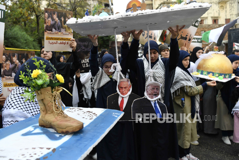 Ketika Pedagang Menjadi Raja: Membaca Trump dalam Cermin Filsafat Yunani Klasik