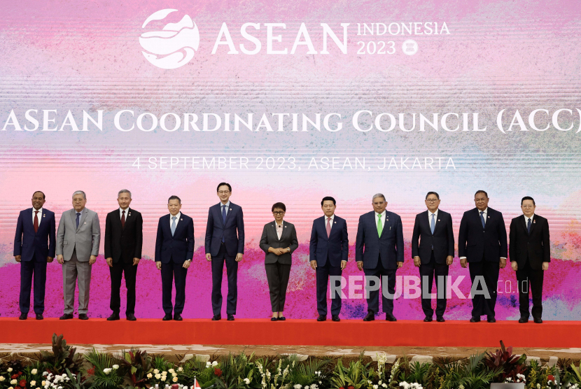 Para Menlu Negara ASEAN (Ilustrasi). Serbia, Panama, dan Kuwait telah menandatangani instrumen aksesi Traktat Persahabatan dan Kerja Sama di Asia Tenggara (TAC).