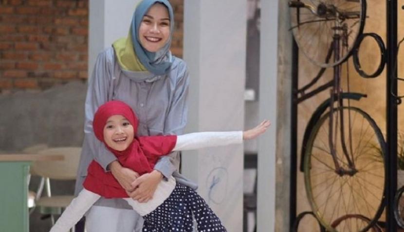 Jadi Ibu 5 Anak, Zaskia Adya Mecca Tetap Bisa Kelola Bisnis!. (FOTO: (Foto: kana.sybilla/Instagram))