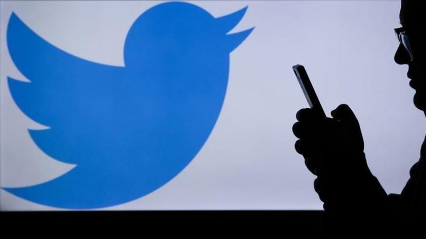 Langkah tersebut memicu kemarahan di antara pengguna Twitter, dan banyak yang mengecam perusahaan daring tersebut - Anadolu Agency