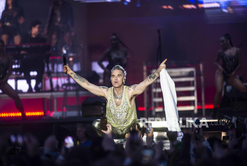 Musiai Robbie Williams. Robbie Williams resmi ditunjuk sebagai Duta Musik FIFA. 