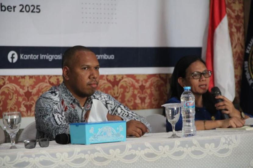 Imigrasi Atambua ingatkan warga TTU waspada perdagangan orang.