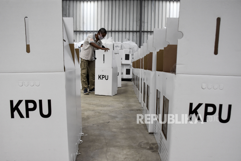 KPU kembali menggunakan kotak suara dari kardus untuk Pemilu 2024.