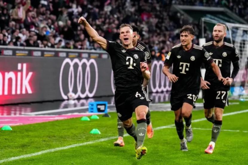 Kevin Diks tampil penuh saat Gladbach takluk 0-3 dari Bayern Muenchen.