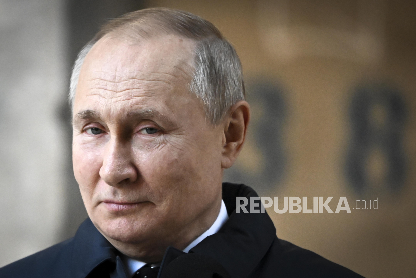  Presiden Rusia Vladimir Putin mengatakan sanksi yang dijatuhkan terhadap Rusia akan berbalik kepada Barat.