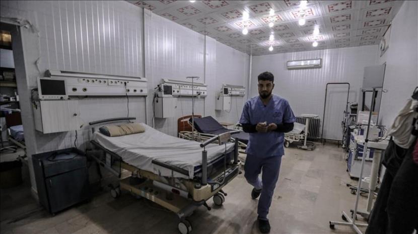 Organisasi Kesehatan Dunia (WHO) baru-baru ini mengatakan terus mendukung rumah sakit dan fasilitas kesehatan di barat laut Suriah yang dikuasai oposisi dan memberikan bantuan kepada lebih dari 4 juta orang yang tinggal di zona konflik.