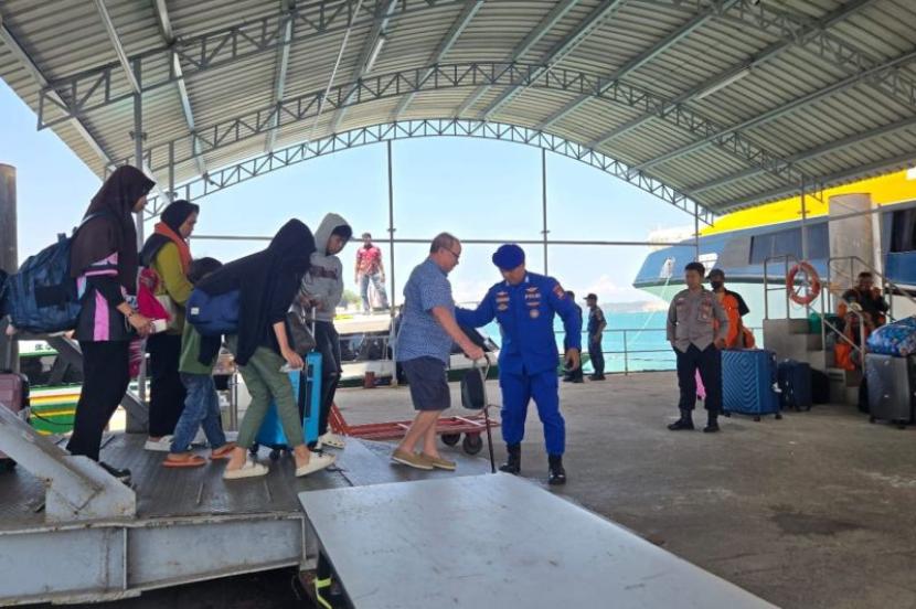 Polda Kepri tangani 101 gangguan kamtibmas pada Operasi Ketupat Seligi.